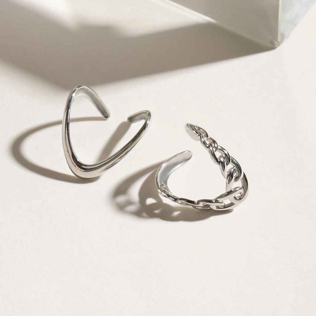 2er Set Stapelringe Silberfarbener Edelstahl V-förmiges Doppel-Lagen-Design Farblich beständige Unisex-Schmuck