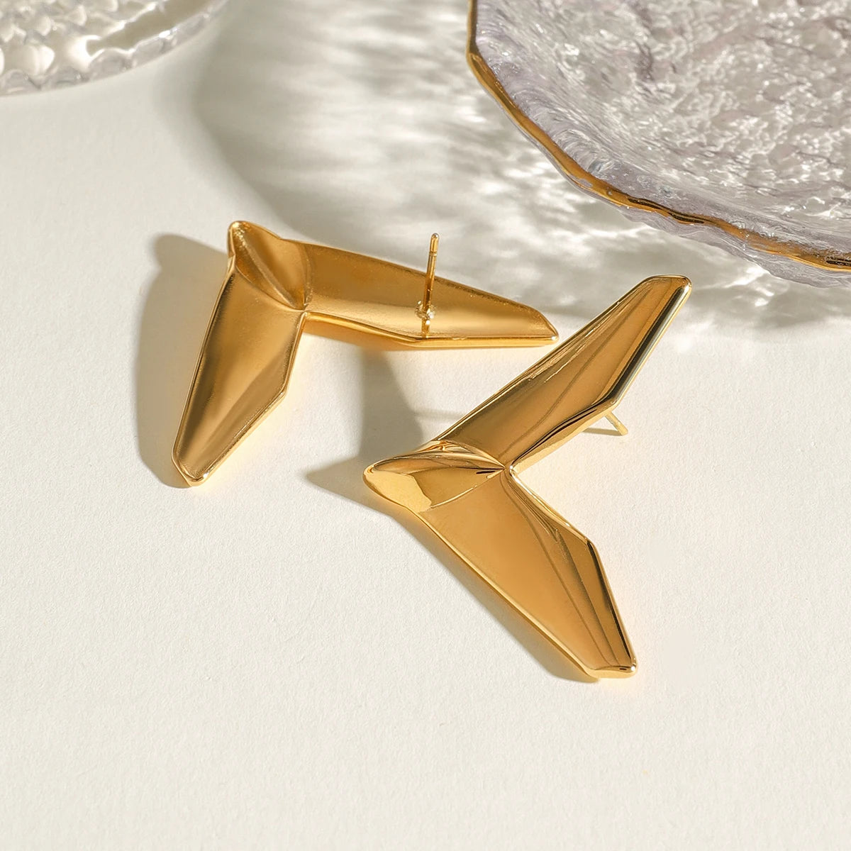 High-Grade 18K Gold Plated Stainless Steel Geometric V-shaped Unusual Earrings Waterproof Attractive Prevent Allergy Jewelry