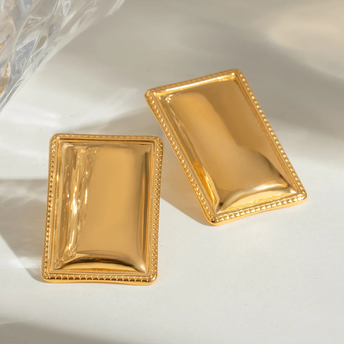 Minimalist 18K Beach Stainless Steel Square Glossy Stud Earrings Women Anti Allergic Waterproof Elegant Charm Daily Jewelry