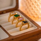 Luxuriöse Croissants Doppelreihe Rechteck Glänzender Kristall Fingerschmuck Trendige 18K Gold Edelstahl Zirkonringe für Frauen