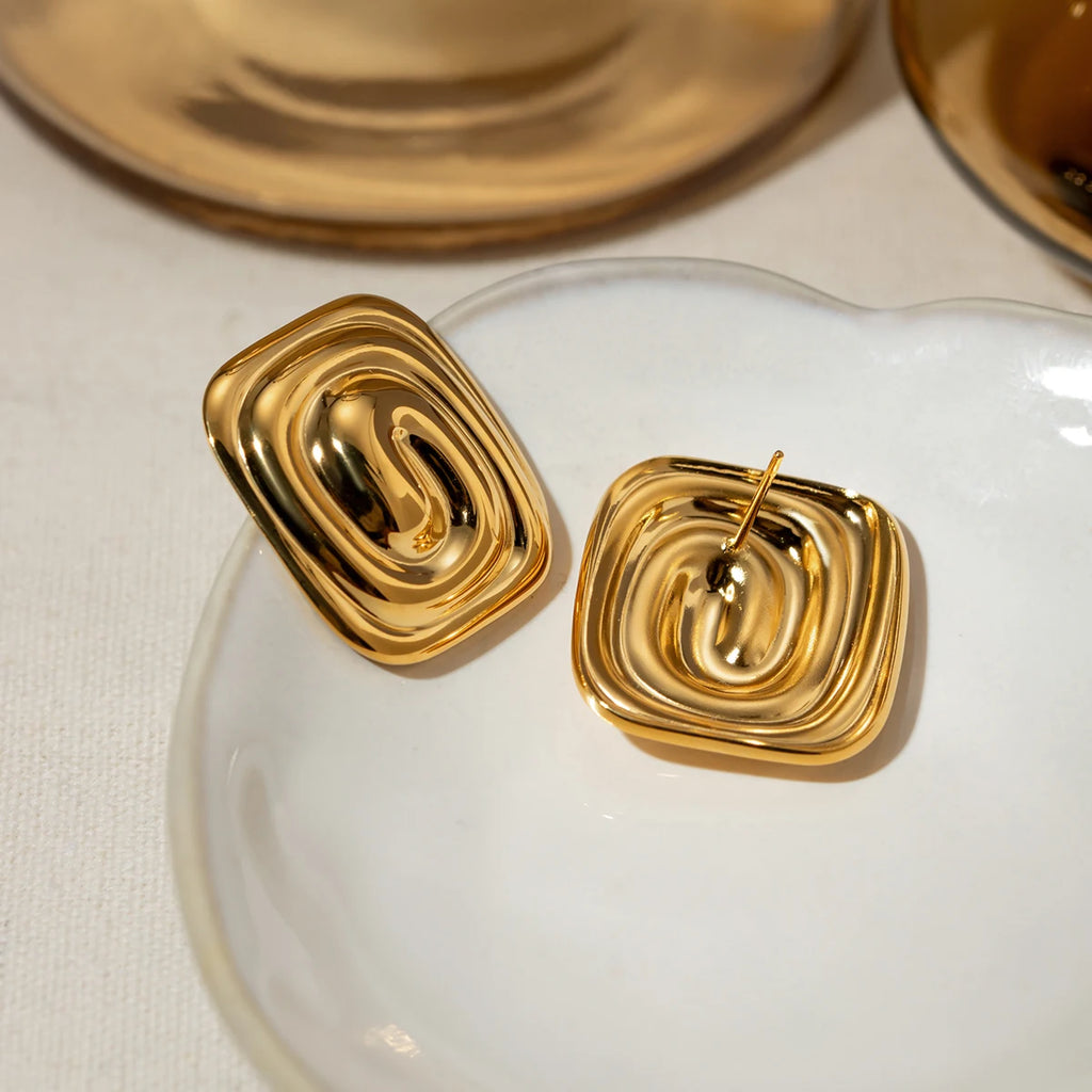 Minimalistische 18K Edelstahl geometrische Metall rostfreie quadratische Conch-Spiralform Ohrringe kostenloser Temperament-Charme Schmuck