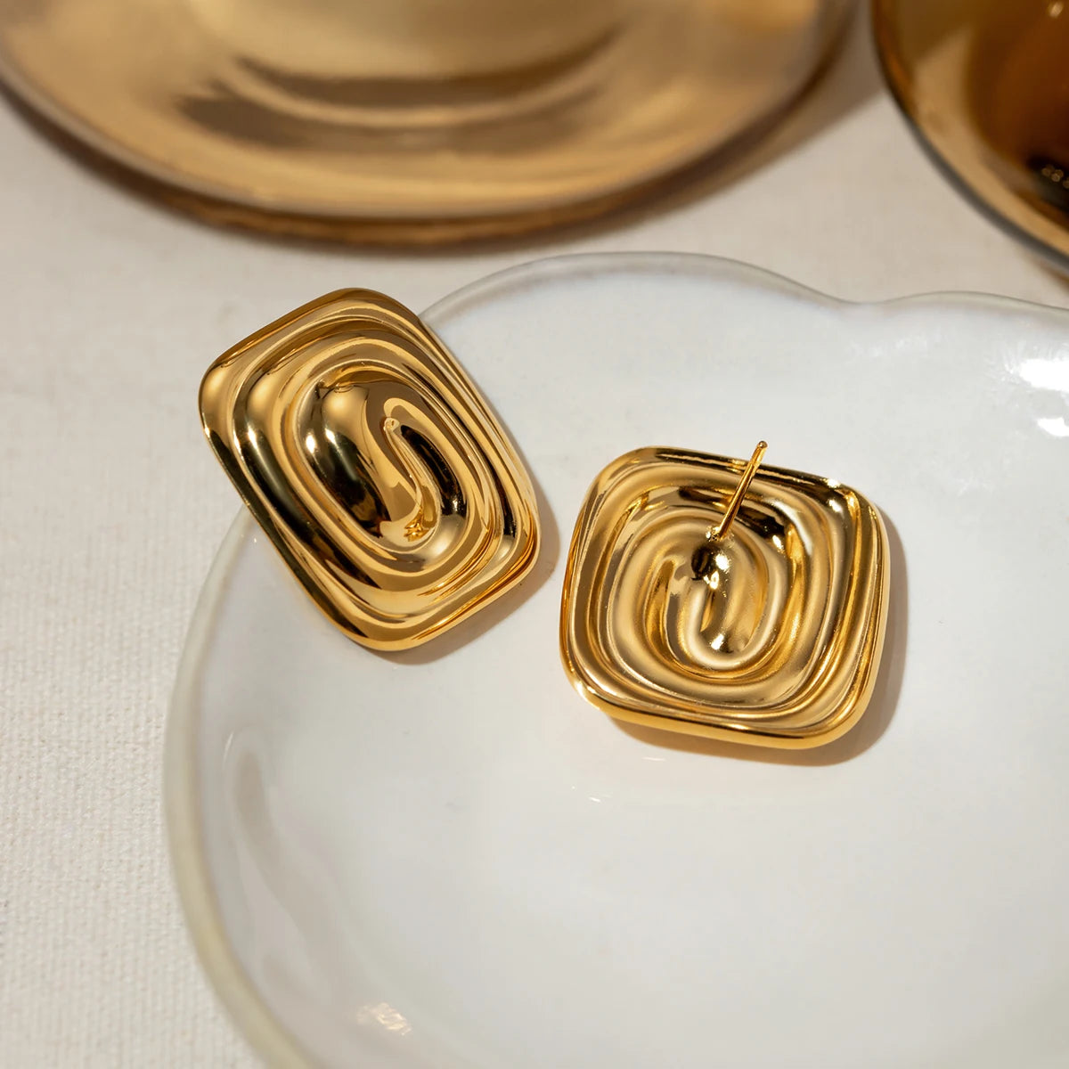 Minimalistische 18K Edelstahl geometrische Metall rostfreie quadratische Conch-Spiralform Ohrringe kostenloser Temperament-Charme Schmuck