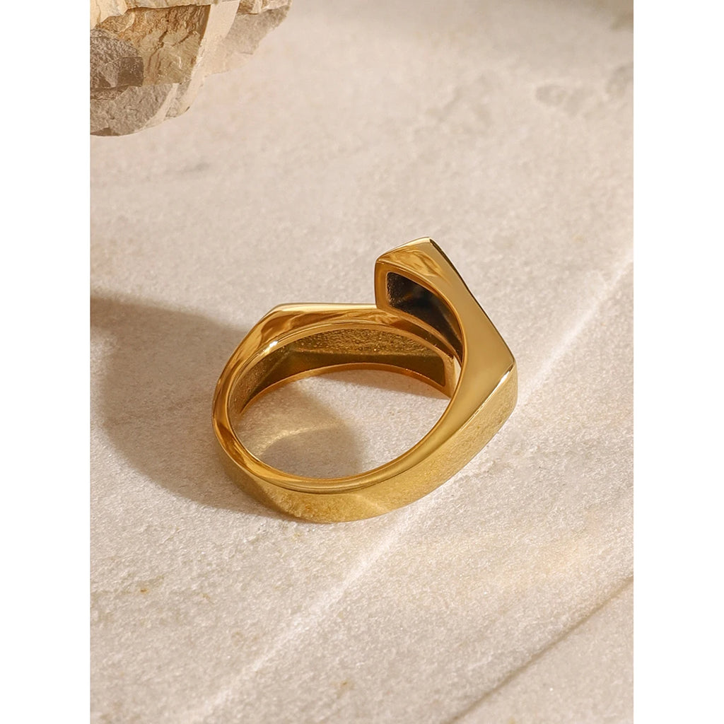 Anello incrociato geometrico in stile INS leggero e accogliente placcato in oro 18k, misura 7, donna, acciaio inossidabile, gioielleria statement anti allergica