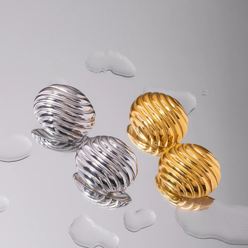 Roestvrijstalen minimalistische schelpstructuur 18K goud vergulde ovale draad oorbelclip verkleuringbestendig lichte luxe dames oorbellen