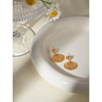 18K forgyldt rustfrit stål Sea Shell Ørering Hængende lille kugle Metaltekstur Vandafvisende Hypoallergen Finpoleret