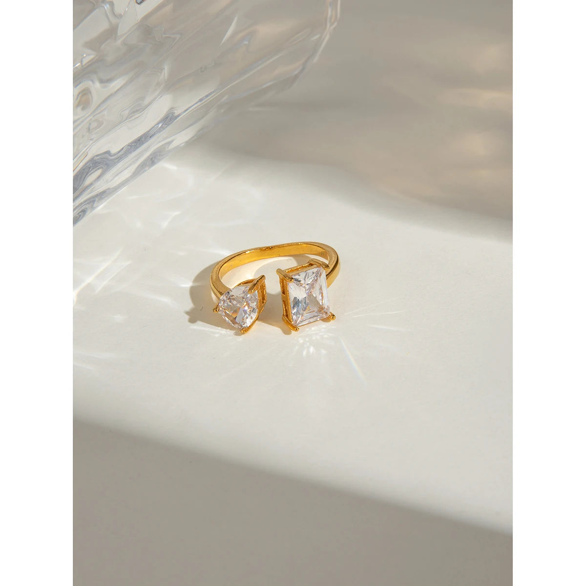 18K vergoldeter Edelstahl rechteckiger Tropfenförmiger Zirkonia offener Ring für Damen, antiallergisches Metall, Statement-Schmuck
