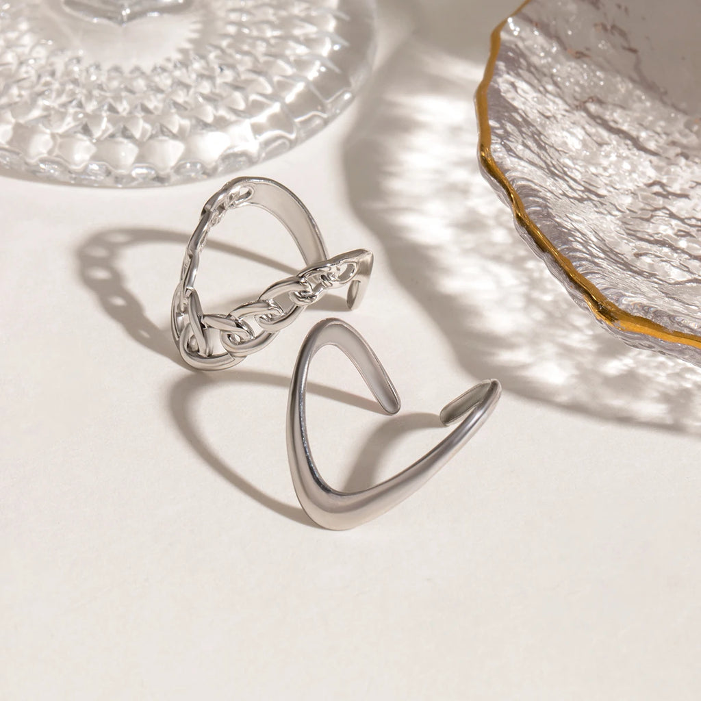 2er Set Stapelringe Silberfarbener Edelstahl V-förmiges Doppel-Lagen-Design Farblich beständige Unisex-Schmuck