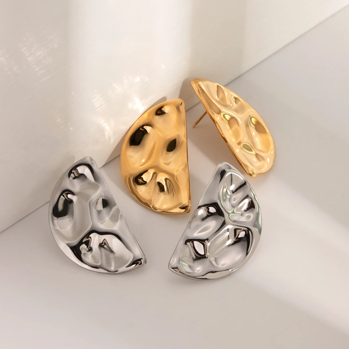 18K guld PVD-belagt rustfrit stål Elegant Hammer Grain Halvrund Linser Symmetri Øreringe Kvinder Statement Bijoux Femme Gift