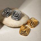 Minimalistische 18K Edelstahl geometrische Metall rostfreie quadratische Conch-Spiralform Ohrringe kostenloser Temperament-Charme Schmuck