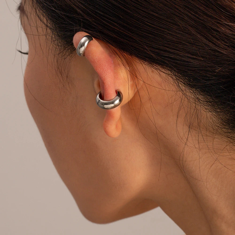 Couleur acier Acier inoxydable Luxe discret Clips d'oreille épais en forme de C Minimaliste Résistants au ternissement Bijoux d'oreille pour femmes Cadeau de fête