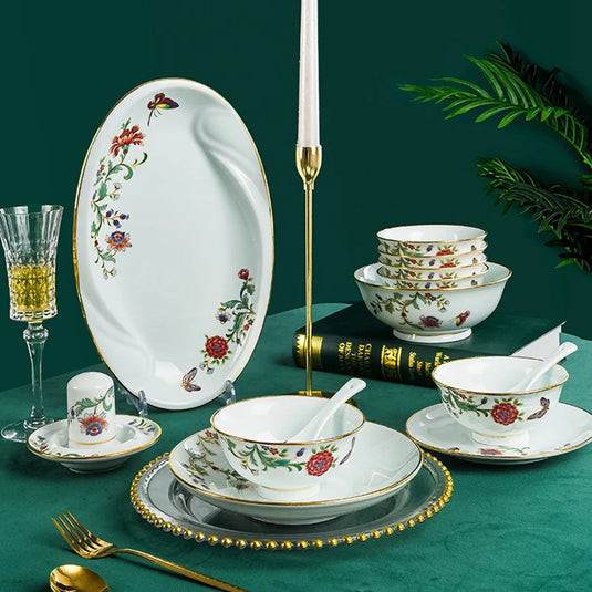 Ensemble de vaisselle de 68 pièces Ensemble de bols et plats Ensemble de 68 pièces Processus de dorure Floral Papillon Double Oreille Pot Assiette Cuillère Tasse à ragoût Ensemble combiné