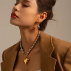 Pendientes de corazón liso de amor de acero inoxidable chapados en oro de 18K Serie hipoalergénica resistente al deslustre y al agua Joyería gruesa para mujer