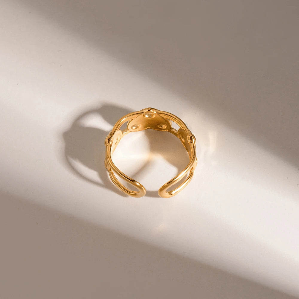 18K forgyldt anløbssikker rustfrit stål med forhøjet spids Rund nitte Kærlighedshjerte åben designring til kvinder Finger smykker