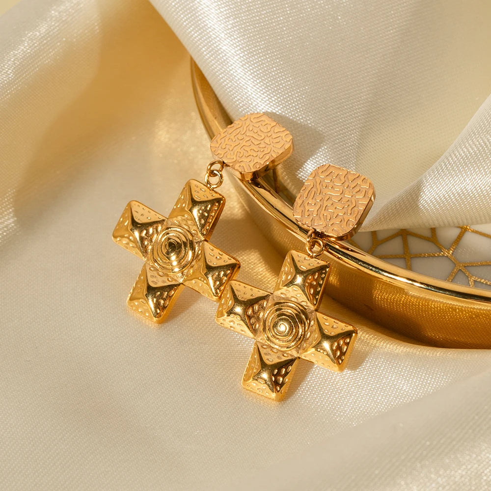 Roestvrijstalen Spiraal Ontwerp Oorknopje Nieuwe Metaalstructuur 18 K Verguld Modieuze Ketting Waterdichte Sieraden Bijoux Femme Cadeau