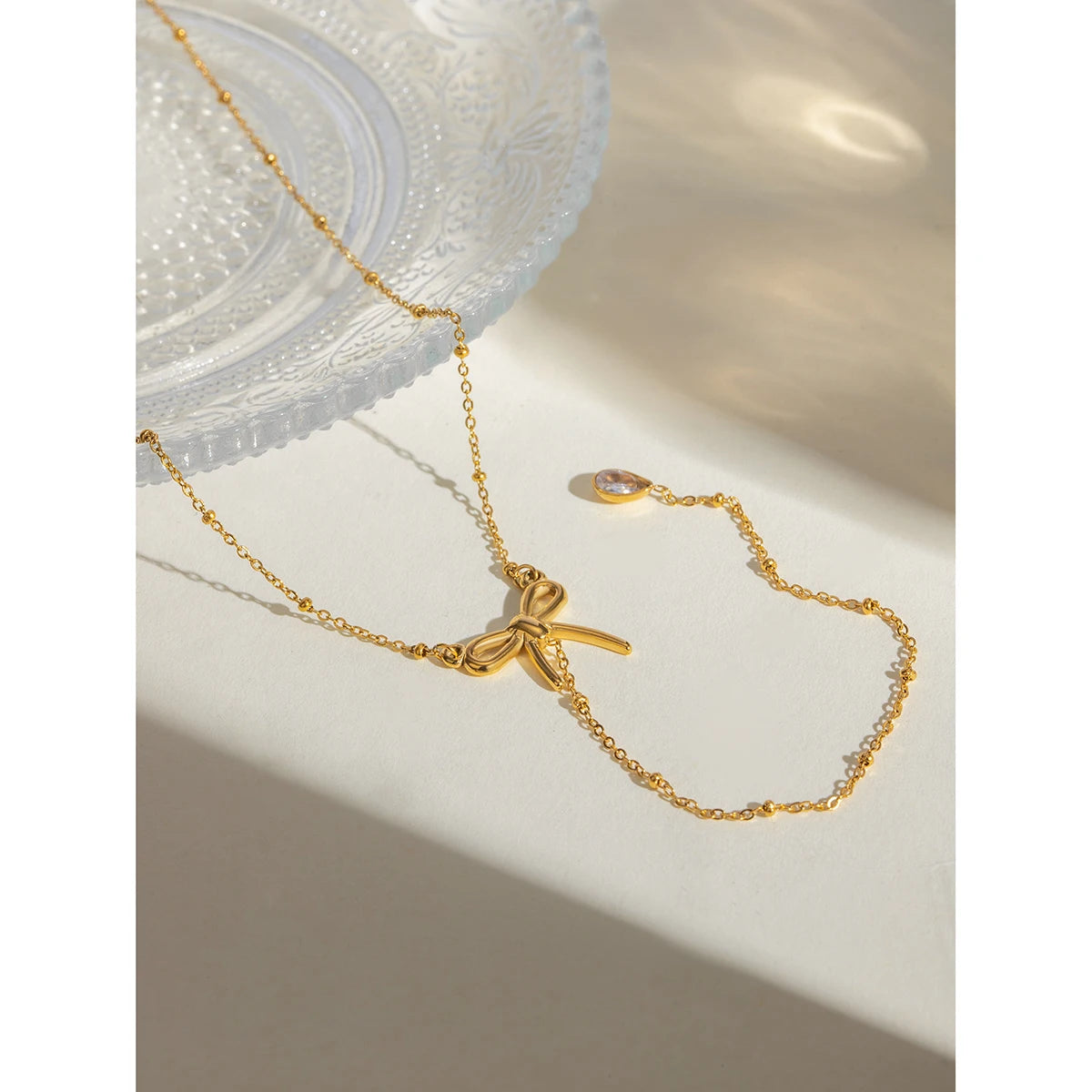 18K PVD-belagt Trendy Rustfrit Stål Delikat Bowknot Y Halskæde Kæde Kvinder Vandtæt Højkvalitets Charm Stilfulde smykker