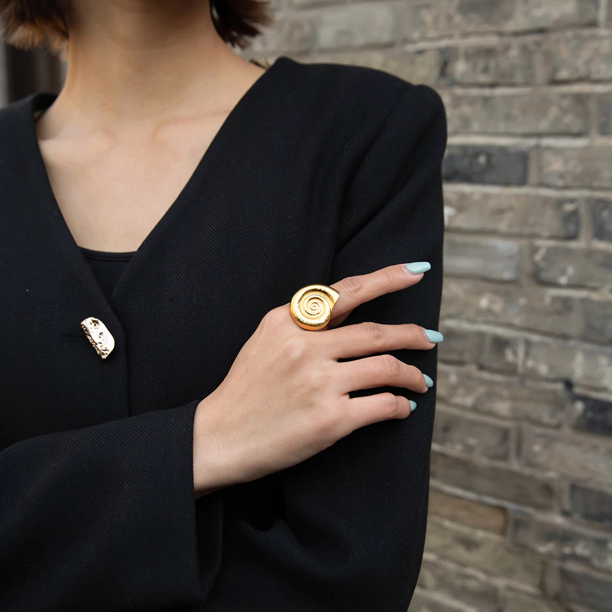 Markanter Edelstahl 18k vergoldeter Muschelförmiger Spiral-Öffnungsring Wasserdichtes Metall Damen Textur Vielseitiger Schmuck Geschenk