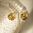 18K geometriske plisserede glatte øreringe til kvinder Rustfrit stål Metaltekstur Vandtæt charme Søde smykker Bijoux Femme