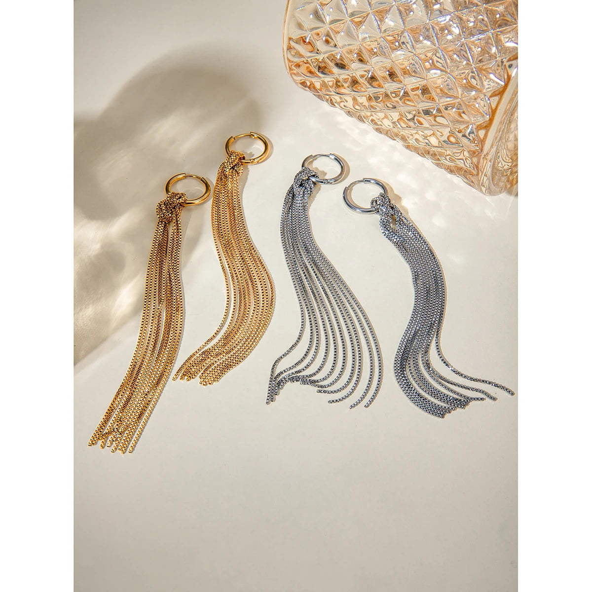 Personalisierte 18K PVD-beschichtete Sommer-Schlangen-Knochenkette mit geknoteten Fransen-Ohrringen aus Edelstahl, minimalistischer Mode-Schmuck mit Charme