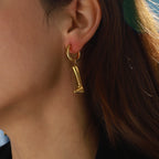 Minimalistiske 18k forgyldte rustfrit stål glatte støvler formede vedhængsøreringe, anti-allergiske, rustsikre stilfulde smykker