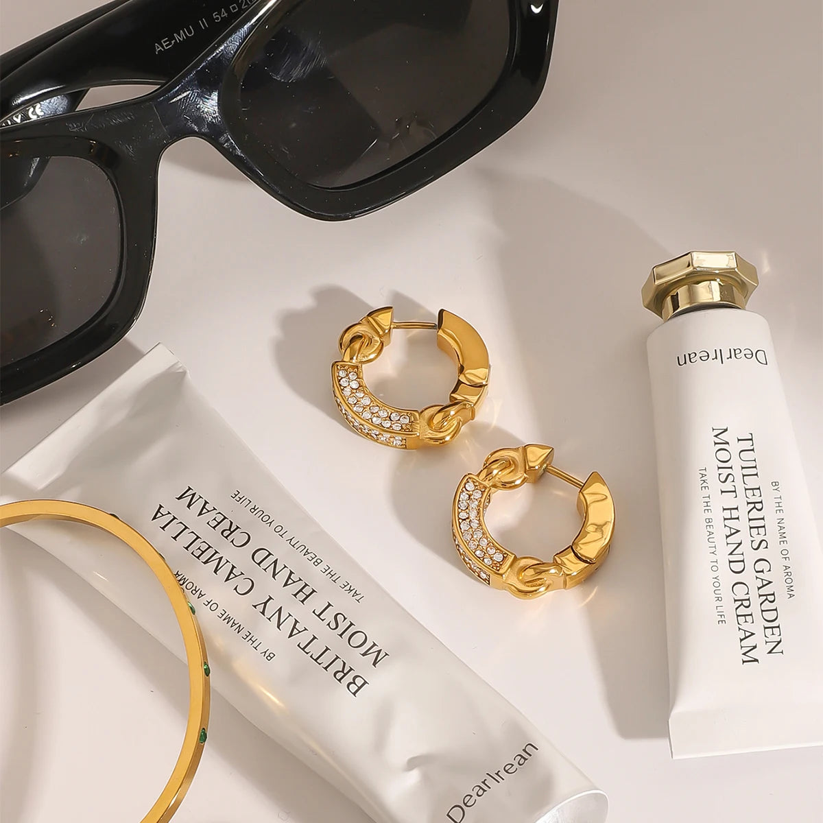 Stainless Steel 18k Gold Plated Vintage Nichel Round Light Luxury High-end Earrings Women Rust Proof Exquisite Jewelry