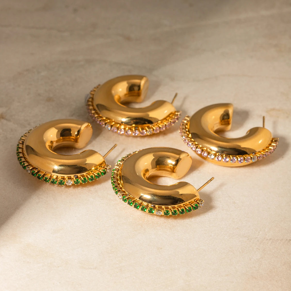 Geometriske vandtætte 18k forgyldte C-formede øreringe i rustfrit stål Indlæg Rhinestone Charm Statement Anti-allergiske smykker