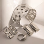 Lav nøgle luksus rustfrit stål Betagende reflekterende finish Ørering Sølvfarve Teksturering Kvinder Daglig iført gave