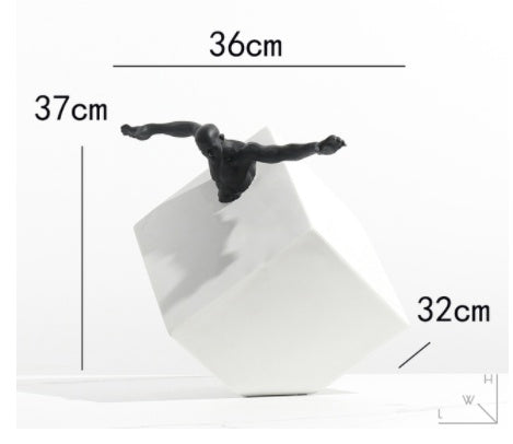 Simple Modern Abstract Athlete Sculpture Ornament - Grand Goldman