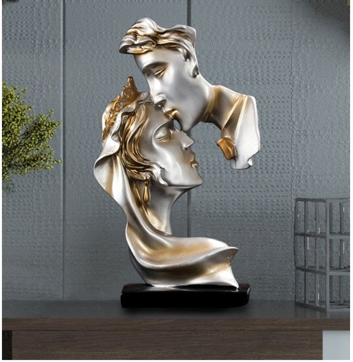 Statue of lovers - Grand Goldman