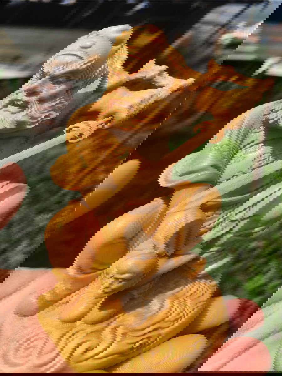 Thuja Boxwood Wood Carving God Statue - Grand Goldman