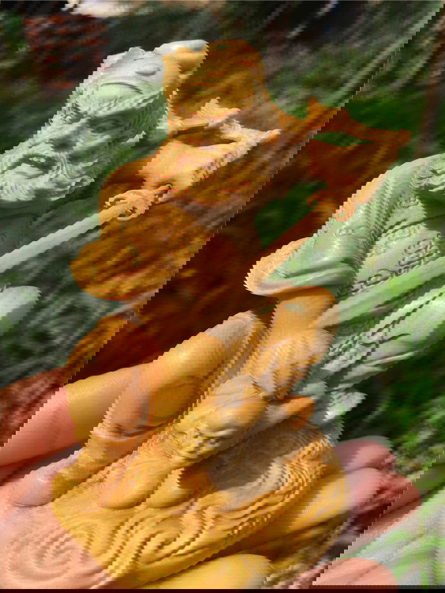 Thuja Boxwood Wood Carving God Statue - Grand Goldman