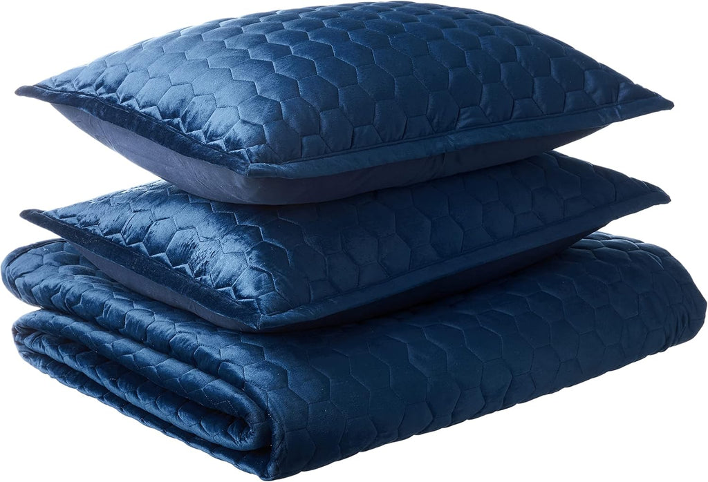 Tribeca Living Velvet King Quilt Set - Three-Piece Honeycomb Stitch Bedding, Super Soft 260GSM Velvet, Oversized Quilt and Two Sham Pillowcases, Emerald Green - Grand Goldman