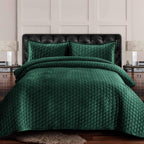 Tribeca Living Velvet King Quilt Set - Three-Piece Honeycomb Stitch Bedding, Super Soft 260GSM Velvet, Oversized Quilt and Two Sham Pillowcases, Emerald Green - Grand Goldman