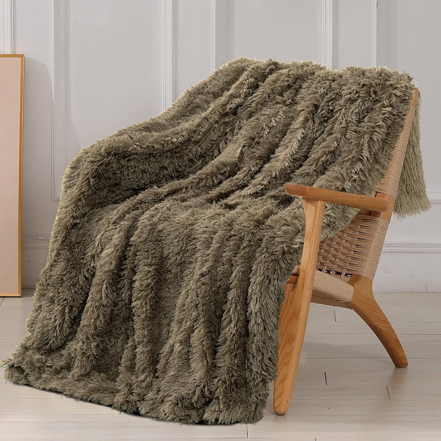 Tuddrom Decorative Extra Soft Fuzzy Faux Fur Throw Blanket 50" x 60",Solid Reversible Long Hair Shaggy Blanket,Fluffy Cozy Plush Comfy Microfiber Fleece Blankets for Couch Sofa Bedroom,Cream White - Grand Goldman