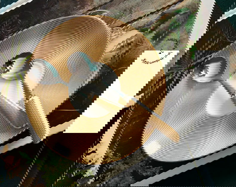 VEGAS Elegant British European Coffee Cup Set Luxury Afternoon Tea Set with Gold Textured Cups and Saucers Perfect Souvenir Gift Pack for Mother Father Wedding Office Bar Restaurant Cafe and Teahouse - Grand Goldman