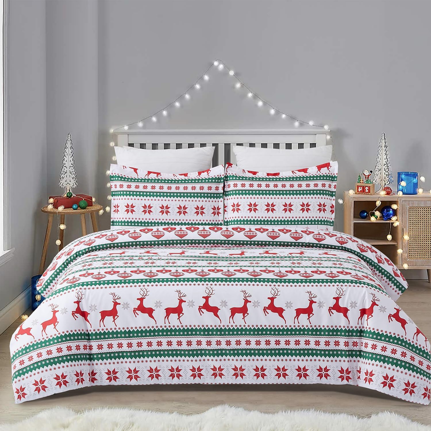 Vaulia Soft Duvet Cover Set King Size, Microfiber Snowflake Pattern Design for Christmas New Year Holidays, Red Color 3 Piece Set (1 Duvet Cover 2 Pillow Shams) - Grand Goldman