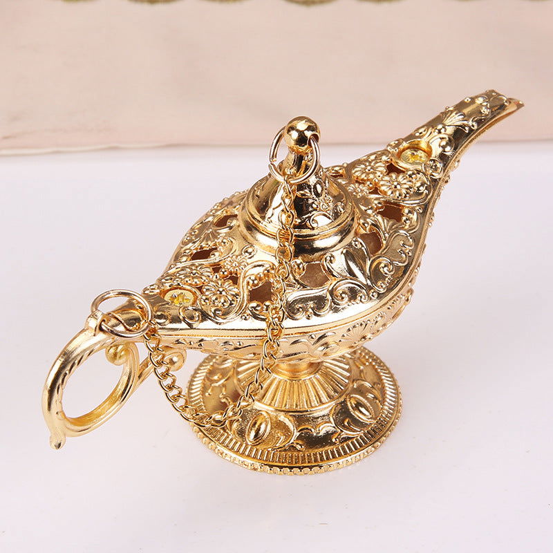 Victorian Decorative Gold Oil Lamp Arabesque Zinc Alloy European Style Classical Handicraft - Grand Goldman