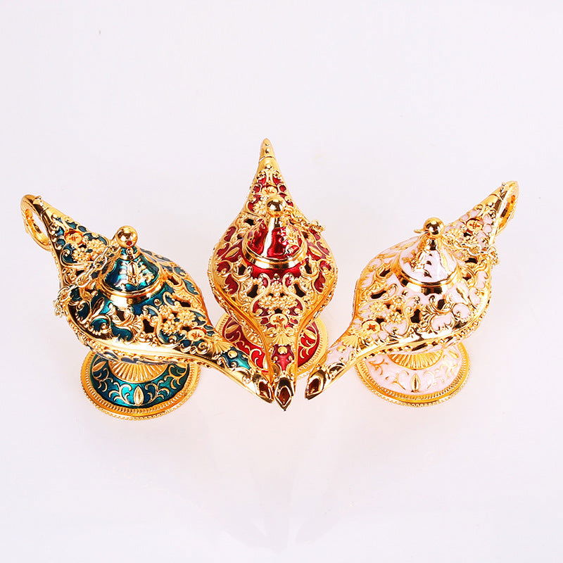 Victorian Decorative Gold Oil Lamp Arabesque Zinc Alloy European Style Classical Handicraft - Grand Goldman