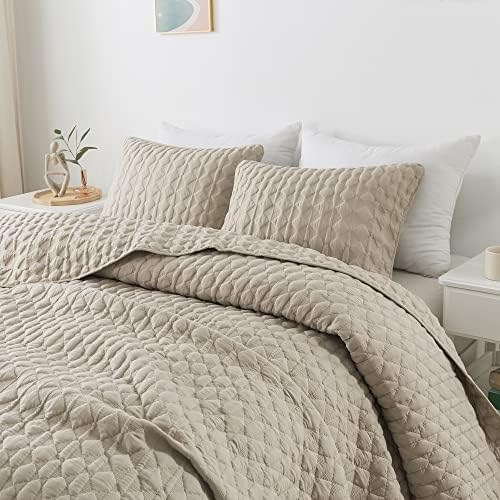 WDCOZY Oversized California Cal King Size Quilt Bedding Sets with Pillow Shams, Beige Tan Cream Lightweight Soft Bedspread Coverlet Bed Cover, All Season Spring Summer, 3 Pieces, 116x106 inches - Grand Goldman