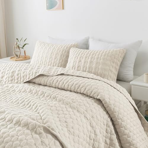 WDCOZY Oversized California Cal King Size Quilt Bedding Sets with Pillow Shams, Beige Tan Cream Lightweight Soft Bedspread Coverlet Bed Cover, All Season Spring Summer, 3 Pieces, 116x106 inches - Grand Goldman
