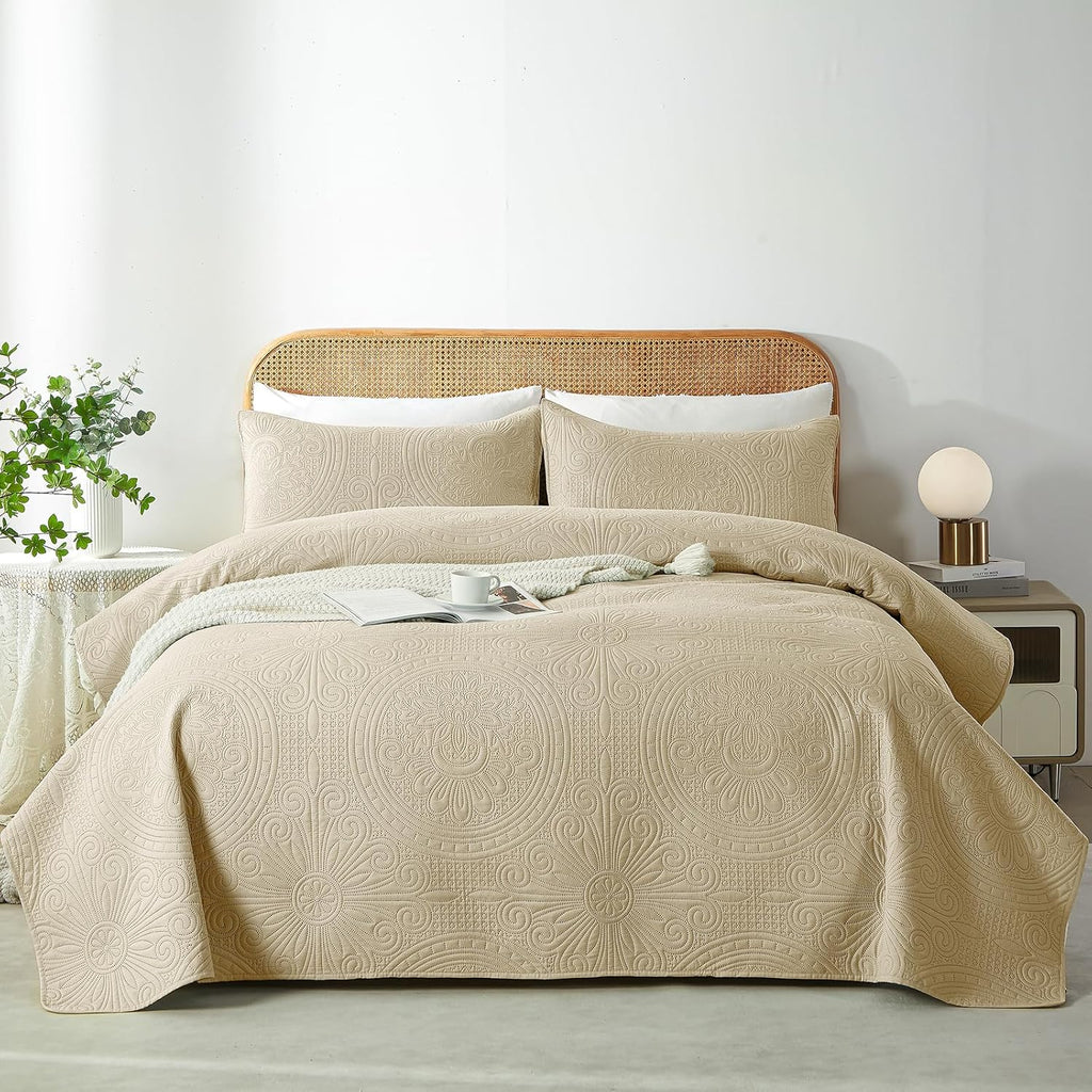 WURUIBO Black Full/Queen Quilt Bedding Set, 3 Pieces Lightweight Bedspreads with Pillow Shams, Microfiber Modern Thin Coverlet, Summer Quilted Comforter for All Season (1 Quilt, 2 Shams) - Grand Goldman