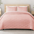 Whale Flotilla Queen Size Quilt Bedding Set, Soft Purple Queen/Full Quilts Bedspreads for All Seasons, Lightweight Geometric Star Pattern Coverlets - 3 Pieces(1 Quilt, 2 Pillow Shams) - Grand Goldman