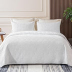 Whale Flotilla Queen Size Quilt Bedding Set, Soft Purple Queen/Full Quilts Bedspreads for All Seasons, Lightweight Geometric Star Pattern Coverlets - 3 Pieces(1 Quilt, 2 Pillow Shams) - Grand Goldman