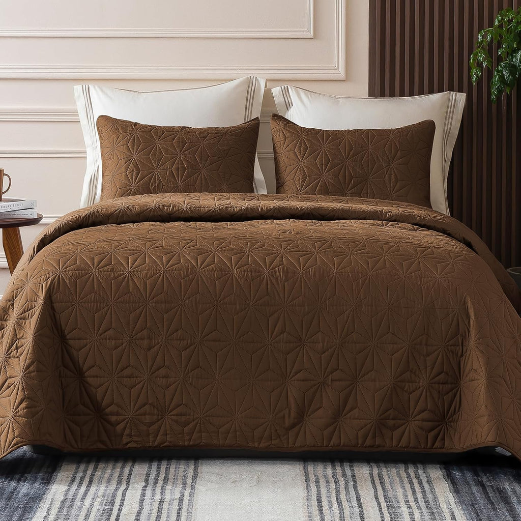 Whale Flotilla Queen Size Quilt Bedding Set, Soft Purple Queen/Full Quilts Bedspreads for All Seasons, Lightweight Geometric Star Pattern Coverlets - 3 Pieces(1 Quilt, 2 Pillow Shams) - Grand Goldman