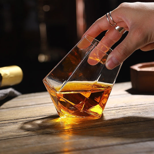 Secouez le verre à whisky fait à la main