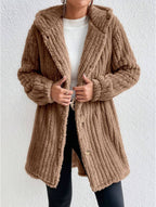 Manteau Teddy à Capuche avec Boutons sur le Devant