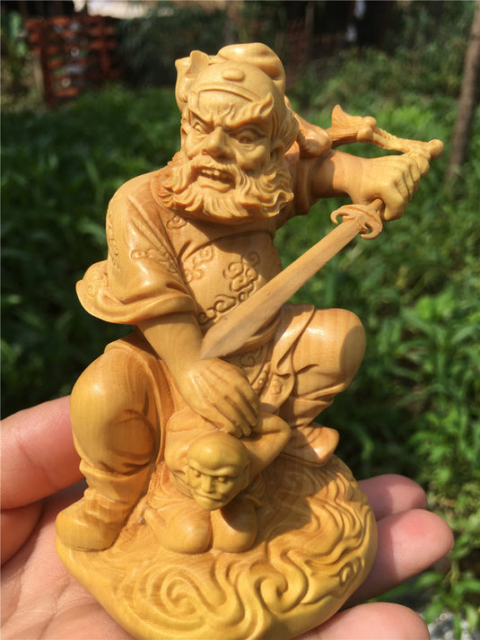 Statue de Dieu sculptée en bois de buis de Thuya