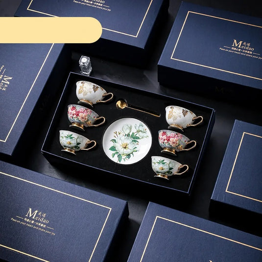 LINCOLN Avanceret udsøgt Kina-krus Eftermiddagste-tesæt Premium europæisk kaffekop-gaveæske Håndmalet kreative design Skimrende farver Guldhåndtag Ideel bryllupsfødselsdagsgave Mild Luksus Retro-stil